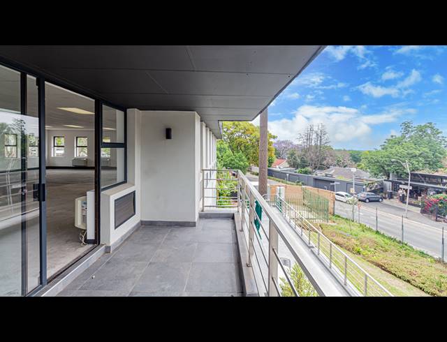 345M² OFFICE TO LET IN DUNKELD WEST